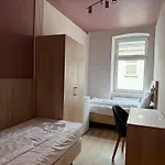 Dependance Rooms I 6 Mins To U6 Alser Strasse I Self Check In