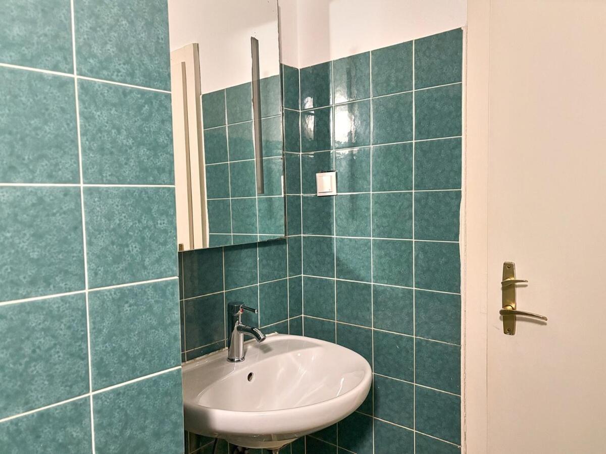 Apartment Dependance I 6 Mins To U6 Alser Strasse I Self Check In *