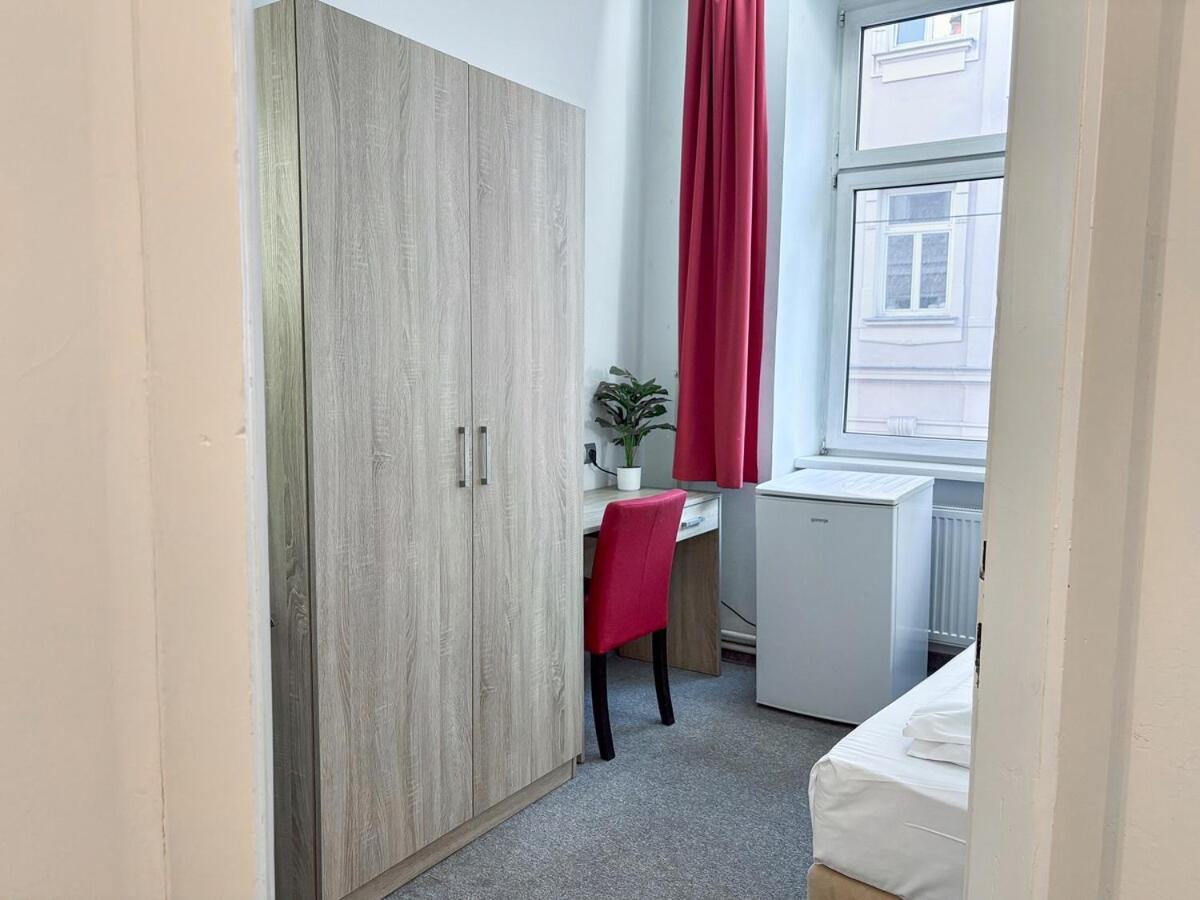 Apartment Dependance I 6 Mins To U6 Alser Strasse I Self Check In