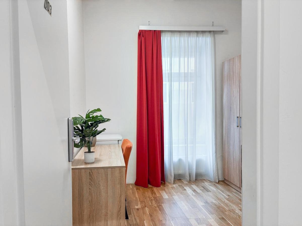 Dependance I 6 Mins To U6 Alser Strasse I Self Check In Apartment Wien