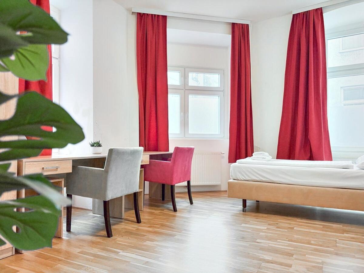 Apartment Dependance I 6 Mins To U6 Alser Strasse I Self Check In