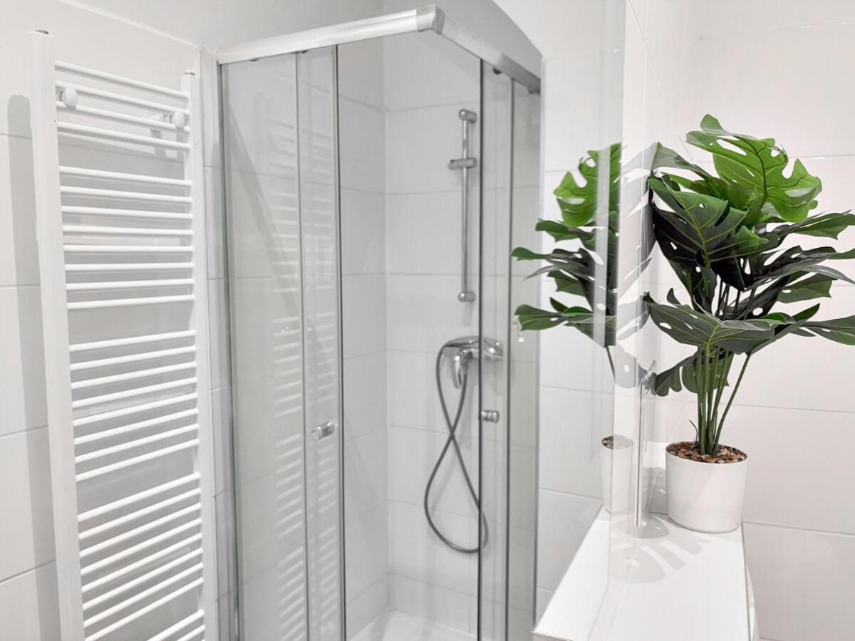 Apartment Dependance I 6 Mins To U6 Alser Strasse I Self Check In